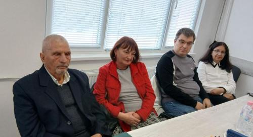 Обща снимка наградени лекари